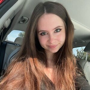 Meet your Posher, Maddie